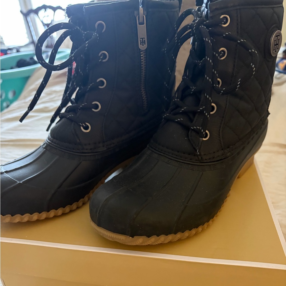 Tommy Hilfiger Black Quilted Rain Boots